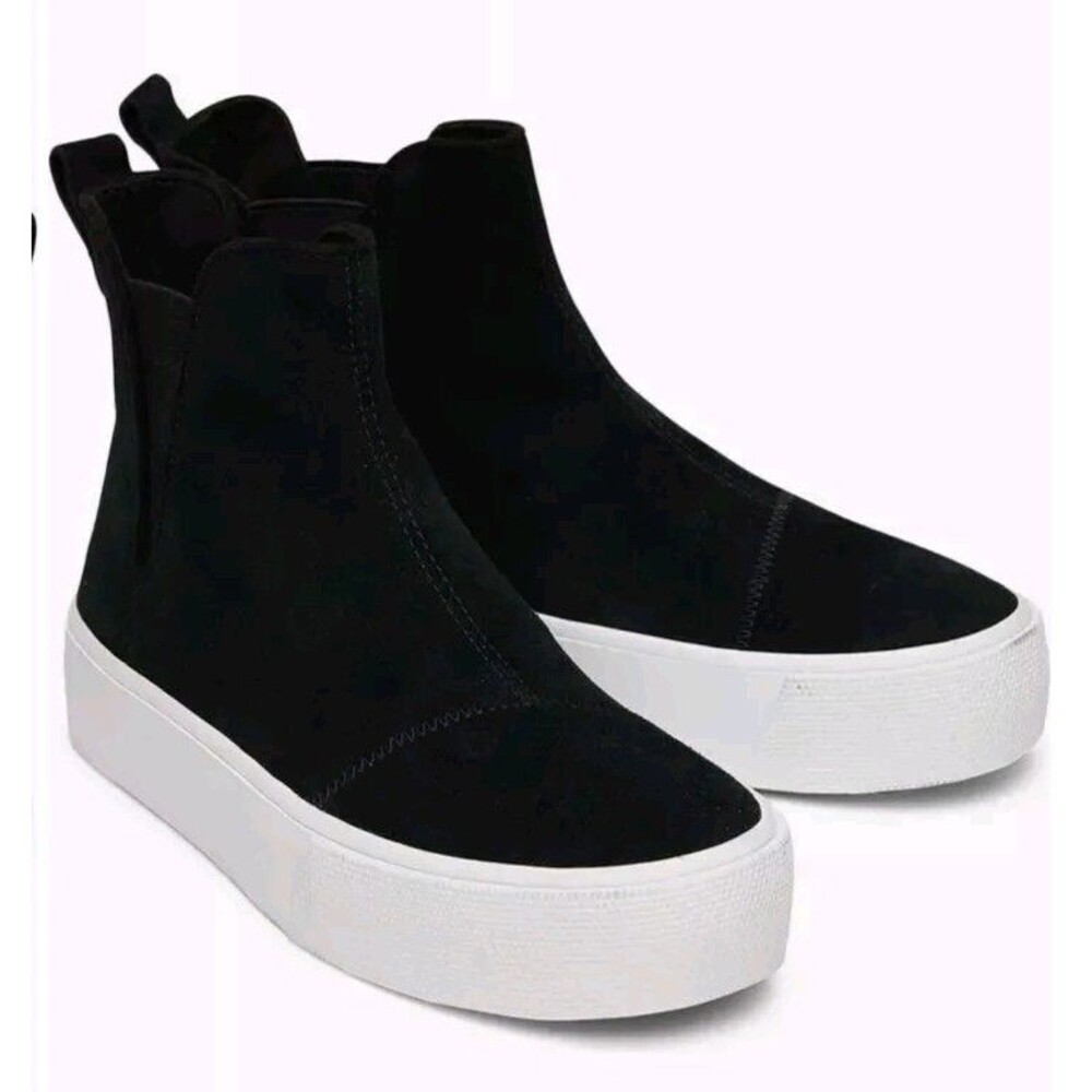 8.5M TOMS Black Suede Fenix Chelsea Boot Sporty Sneaker Tennis Shoe Women NWB